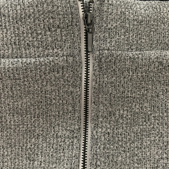 ——S0LD on MERC —-Torrid Heather Gray Ribbed Zip Front Pencil Skirt Womens - Picture 4 of 6